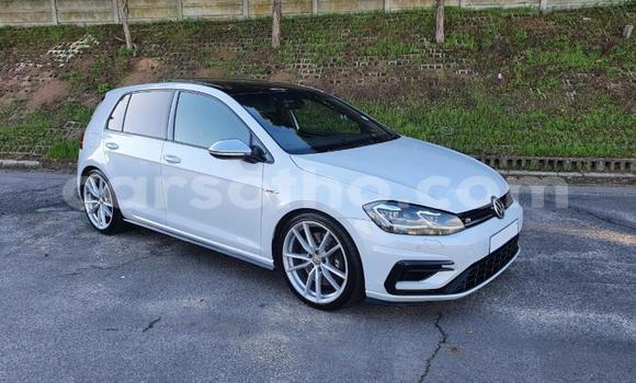 اشتري مستعمل Volkswagen Golf R White سيارة في Hlotse في Leribe اشتري مستعمل Volkswagen Golf R White سيارة في Hlotse في Leribe