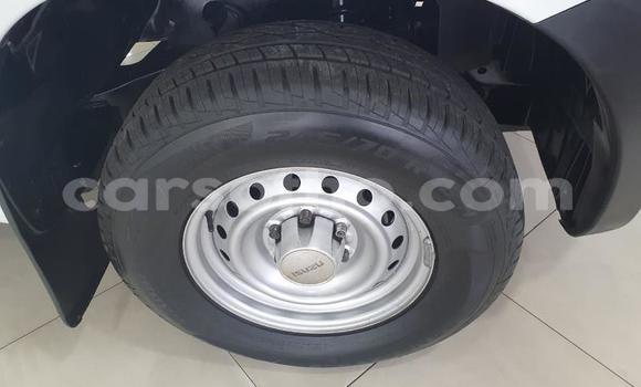 Acheter Occasion Voiture Isuzu KB Blanc à Maputsoa, Leribe Acheter Occasion Voiture Isuzu KB Blanc à Maputsoa, Leribe