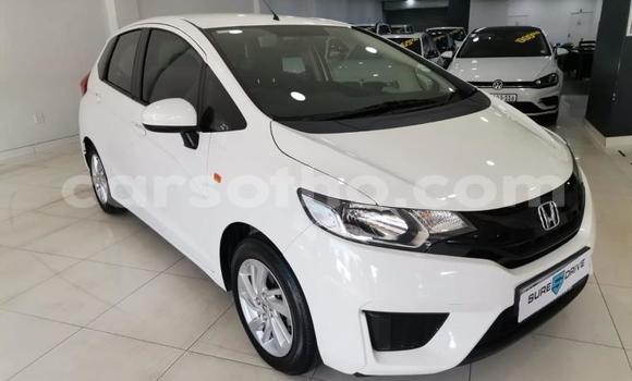 Acheter Occasion Voiture Honda Jazz Blanc à Maputsoa, Leribe Acheter Occasion Voiture Honda Jazz Blanc à Maputsoa, Leribe
