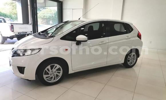 Acheter Occasion Voiture Honda Jazz Blanc à Maputsoa, Leribe Acheter Occasion Voiture Honda Jazz Blanc à Maputsoa, Leribe