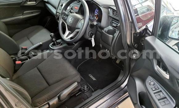 Sayi Na hannu Honda Jazz White Mota in Maputsoa a Leribe Sayi Na hannu Honda Jazz White Mota in Maputsoa a Leribe