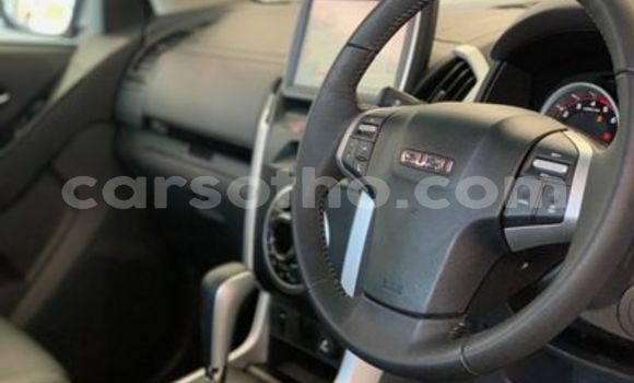 Acheter Occasion Voiture Isuzu KB Blanc à Maputsoa, Leribe Acheter Occasion Voiture Isuzu KB Blanc à Maputsoa, Leribe