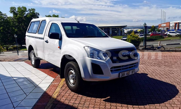Acheter Occasion Voiture Isuzu KB Blanc à Maputsoa, Leribe Acheter Occasion Voiture Isuzu KB Blanc à Maputsoa, Leribe