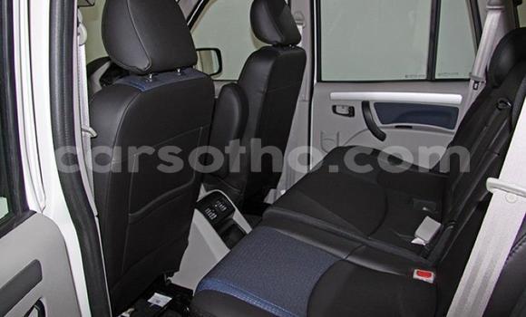 Acheter Occasion Voiture Mahindra Scorpio Blanc à Maputsoa, Leribe Acheter Occasion Voiture Mahindra Scorpio Blanc à Maputsoa, Leribe