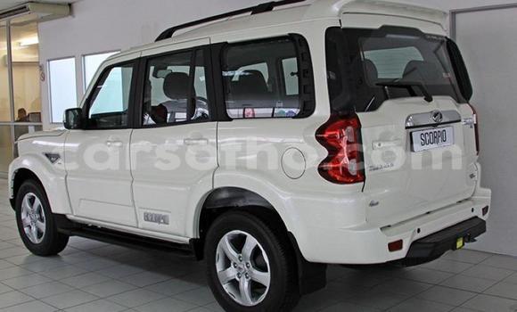 Acheter Occasion Voiture Mahindra Scorpio Blanc à Maputsoa, Leribe Acheter Occasion Voiture Mahindra Scorpio Blanc à Maputsoa, Leribe