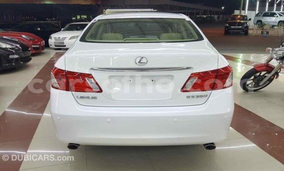 Acheter Import Voiture Lexus ES Blanc à Import - Dubai, Maseru Acheter Import Voiture Lexus ES Blanc à Import - Dubai, Maseru