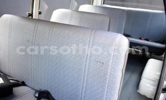 Acheter Occasion Voiture Toyota Hiace Blanc à Maputsoa, Leribe Acheter Occasion Voiture Toyota Hiace Blanc à Maputsoa, Leribe