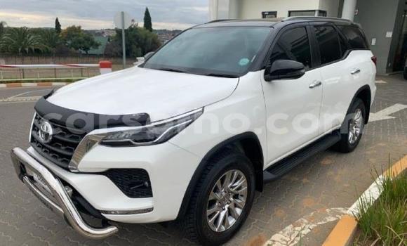 اشتري مستعمل Toyota Fortuner White سيارة في Mafeteng في Mafeteng اشتري مستعمل Toyota Fortuner White سيارة في Mafeteng في Mafeteng