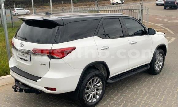 اشتري مستعمل Toyota Fortuner White سيارة في Mafeteng في Mafeteng اشتري مستعمل Toyota Fortuner White سيارة في Mafeteng في Mafeteng