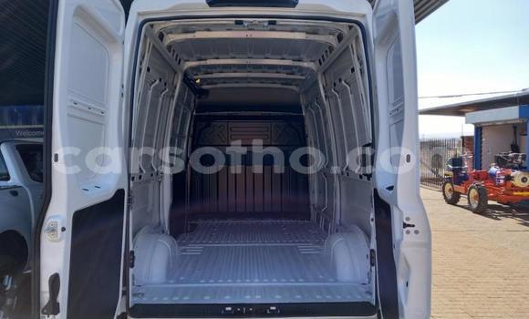 Acheter Occasion Voiture Toyota Innova Blanc à Maputsoa, Leribe Acheter Occasion Voiture Toyota Innova Blanc à Maputsoa, Leribe