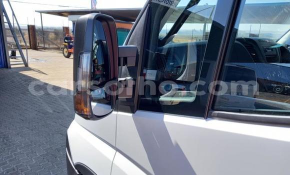 Acheter Occasion Voiture Toyota Innova Blanc à Maputsoa, Leribe Acheter Occasion Voiture Toyota Innova Blanc à Maputsoa, Leribe