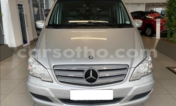 Sayi Na hannu Mercedes Viano Silver Mota in Butha–Buthe a Thaba-Tseka