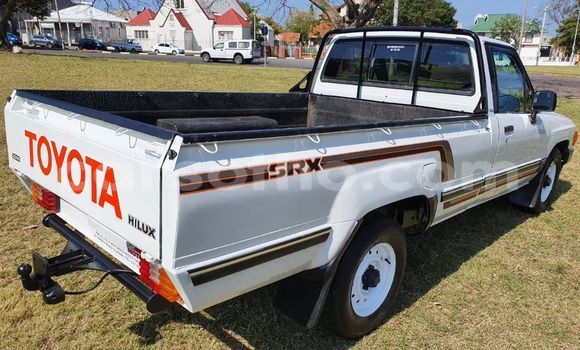 اشتري مستعمل Toyota Hilux White سيارة في Maseru في Maseru اشتري مستعمل Toyota Hilux White سيارة في Maseru في Maseru