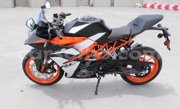 Sayi Na hannu KTM RC Beige Motsi in Butha–Buthe a Thaba-Tseka Sayi Na hannu KTM RC Beige Motsi in Butha–Buthe a Thaba-Tseka