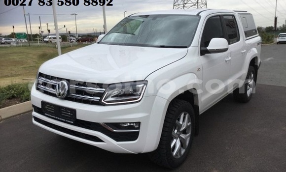 اشتري مستعمل Volkswagen Amarok White سيارة في Maseru في Maseru اشتري مستعمل Volkswagen Amarok White سيارة في Maseru في Maseru