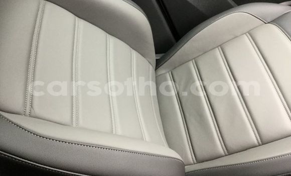 اشتري مستعمل Volkswagen Amarok White سيارة في Maseru في Maseru اشتري مستعمل Volkswagen Amarok White سيارة في Maseru في Maseru