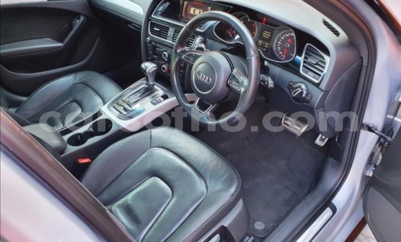 Acheter Occasion Voiture Audi A4 Gris à Butha–Buthe, Thaba-Tseka Acheter Occasion Voiture Audi A4 Gris à Butha–Buthe, Thaba-Tseka