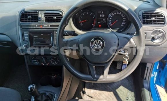 اشتري مستعمل Volkswagen Polo Blue سيارة في Maseru في Maseru اشتري مستعمل Volkswagen Polo Blue سيارة في Maseru في Maseru