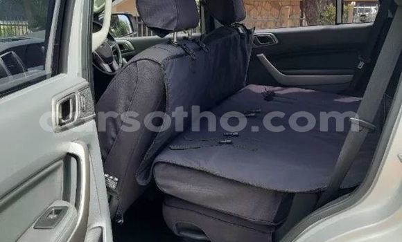 اشتري مستعمل Ford Everest Silver سيارة في Maseru في Maseru اشتري مستعمل Ford Everest Silver سيارة في Maseru في Maseru