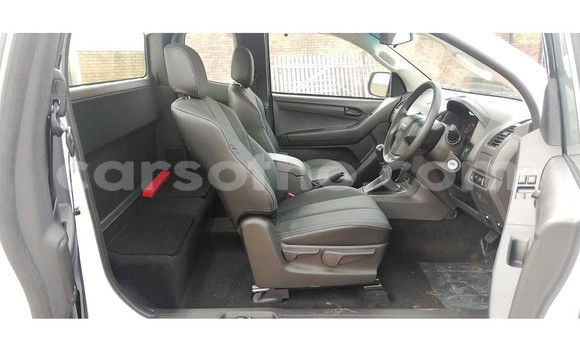 اشتري مستعمل Isuzu KB White سيارة في Maseru في Maseru اشتري مستعمل Isuzu KB White سيارة في Maseru في Maseru
