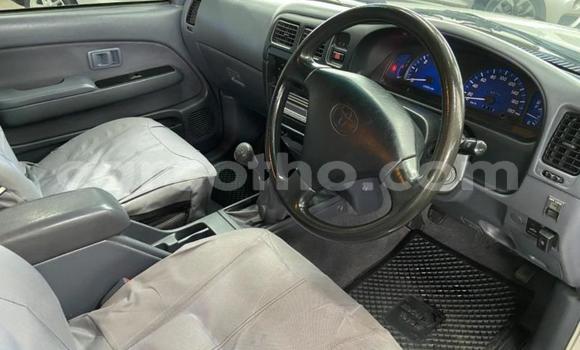 Sayi Na hannu Toyota Hilux Silver Mota in Thaba–Tseka a Mafeteng Sayi Na hannu Toyota Hilux Silver Mota in Thaba–Tseka a Mafeteng