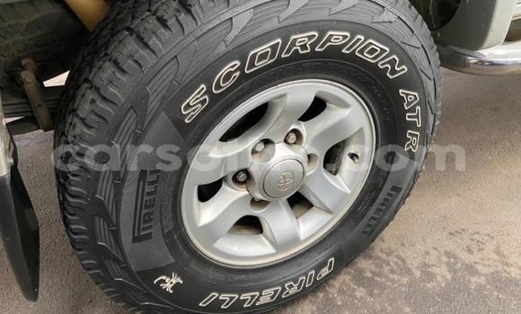 Sayi Na hannu Toyota Hilux Silver Mota in Thaba–Tseka a Mafeteng Sayi Na hannu Toyota Hilux Silver Mota in Thaba–Tseka a Mafeteng