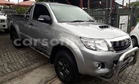 Buy Used Toyota Hilux Silver Car in Maputsoe in Leribe Buy Used Toyota Hilux Silver Car in Maputsoe in Leribe