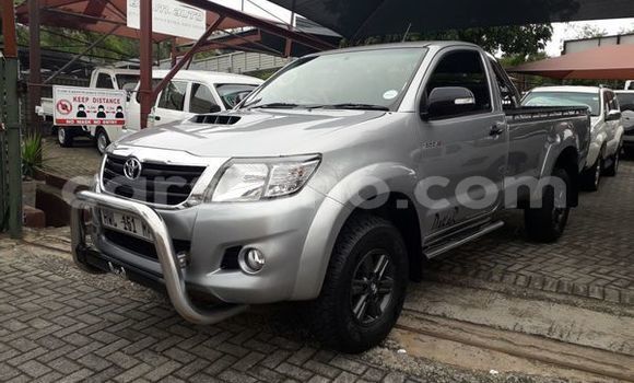 Buy Used Toyota Hilux Silver Car in Maputsoe in Leribe Buy Used Toyota Hilux Silver Car in Maputsoe in Leribe