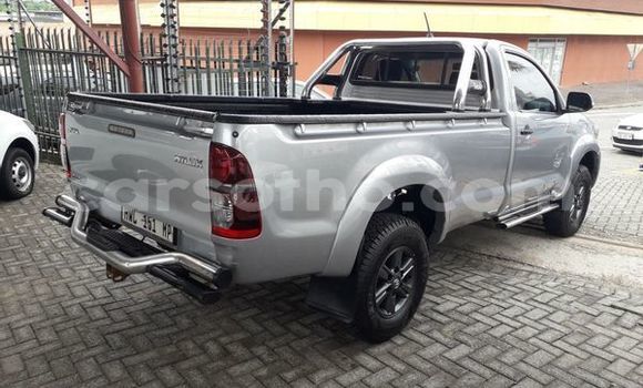 Buy Used Toyota Hilux Silver Car in Maputsoe in Leribe Buy Used Toyota Hilux Silver Car in Maputsoe in Leribe