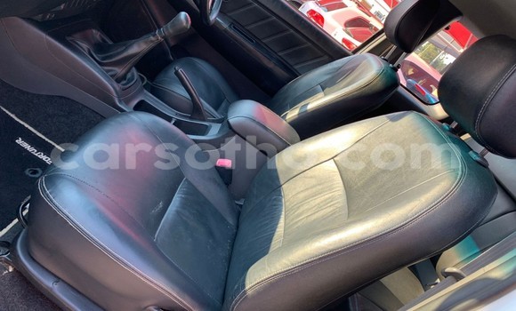 Buy Used Toyota Hilux White Car in Maputsoe in Leribe Buy Used Toyota Hilux White Car in Maputsoe in Leribe