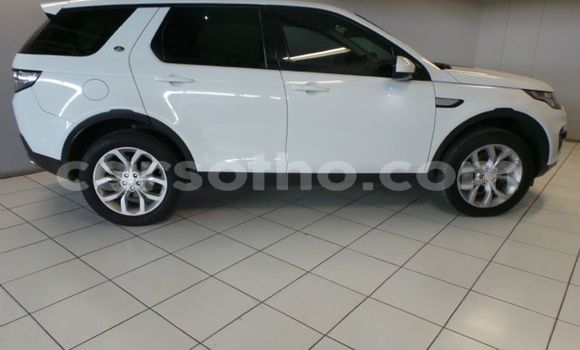 Buy Used Land Rover Discovery Sport White Car in Maseru in Maseru Buy Used Land Rover Discovery Sport White Car in Maseru in Maseru