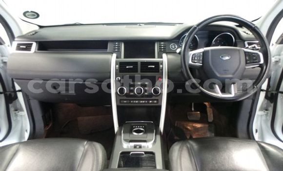 Buy Used Land Rover Discovery Sport White Car in Maseru in Maseru Buy Used Land Rover Discovery Sport White Car in Maseru in Maseru