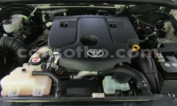 اشتري مستعمل Toyota Hilux White سيارة في Maseru في Maseru اشتري مستعمل Toyota Hilux White سيارة في Maseru في Maseru