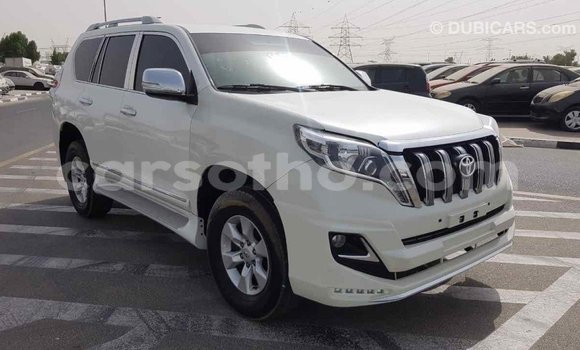 Sayi Imported Toyota Prado White Mota in Import - Dubai a Maseru Sayi Imported Toyota Prado White Mota in Import - Dubai a Maseru