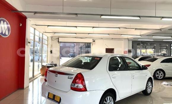 Acheter Occasion Voiture Toyota Etios Blanc à Mafeteng, Mafeteng Acheter Occasion Voiture Toyota Etios Blanc à Mafeteng, Mafeteng