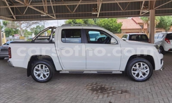 Sayi Na hannu Volkswagen Amarok White Mota in Thaba–Tseka a Mafeteng Sayi Na hannu Volkswagen Amarok White Mota in Thaba–Tseka a Mafeteng