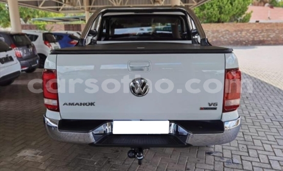 Sayi Na hannu Volkswagen Amarok White Mota in Thaba–Tseka a Mafeteng Sayi Na hannu Volkswagen Amarok White Mota in Thaba–Tseka a Mafeteng