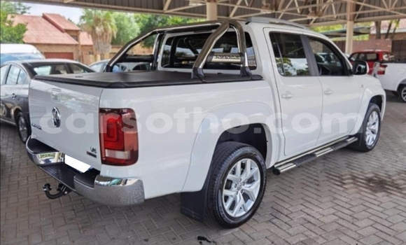 Sayi Na hannu Volkswagen Amarok White Mota in Thaba–Tseka a Mafeteng Sayi Na hannu Volkswagen Amarok White Mota in Thaba–Tseka a Mafeteng