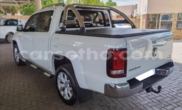 Sayi Na hannu Volkswagen Amarok White Mota in Thaba–Tseka a Mafeteng Sayi Na hannu Volkswagen Amarok White Mota in Thaba–Tseka a Mafeteng