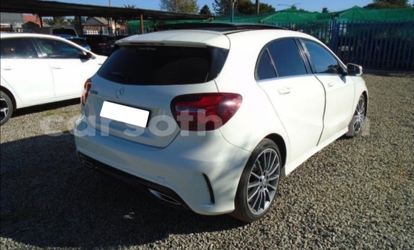 Sayi Na hannu Mercedes-Benz A200 White Mota in Maseru a Maseru Sayi Na hannu Mercedes-Benz A200 White Mota in Maseru a Maseru