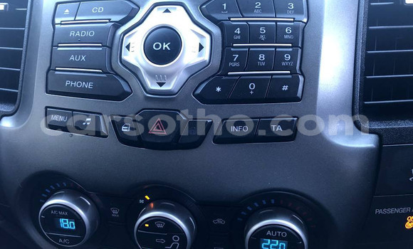 Sayi Na hannu Ford Ranger White Mota in Maseru a Maseru Sayi Na hannu Ford Ranger White Mota in Maseru a Maseru