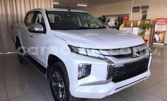 اشتري مستعمل Mitsubishi Triton White سيارة في Maputsoa في Leribe اشتري مستعمل Mitsubishi Triton White سيارة في Maputsoa في Leribe