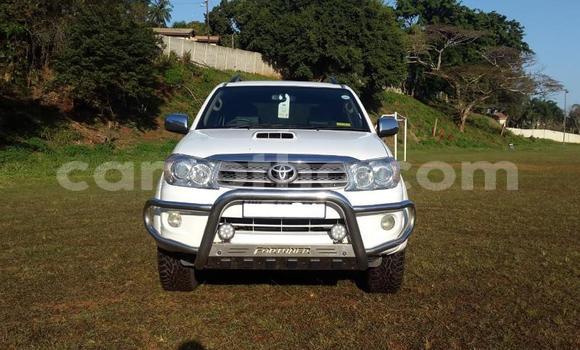 اشتري مستعمل Toyota Fortuner White سيارة في Maputsoa في Leribe اشتري مستعمل Toyota Fortuner White سيارة في Maputsoa في Leribe