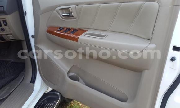اشتري مستعمل Toyota Fortuner White سيارة في Maputsoa في Leribe اشتري مستعمل Toyota Fortuner White سيارة في Maputsoa في Leribe