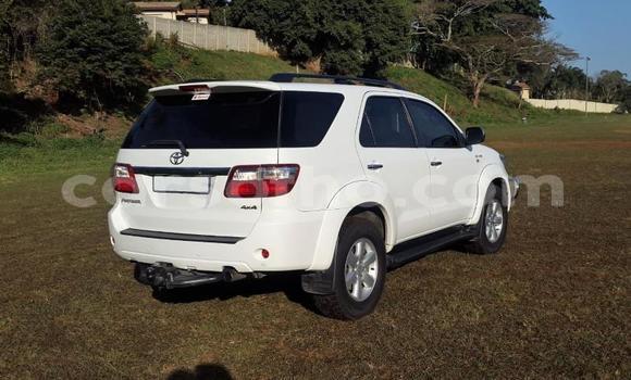 اشتري مستعمل Toyota Fortuner White سيارة في Maputsoa في Leribe اشتري مستعمل Toyota Fortuner White سيارة في Maputsoa في Leribe