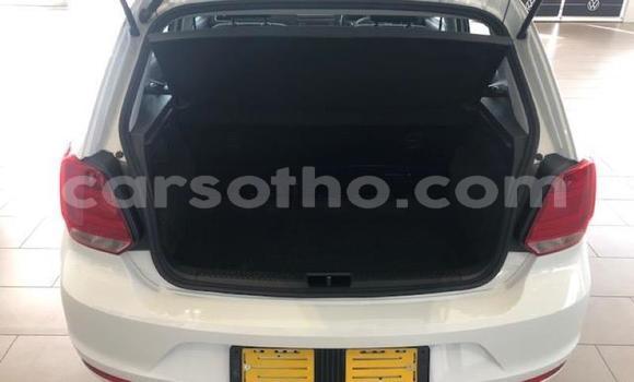 اشتري مستعمل Volkswagen Polo White سيارة في Maputsoa في Leribe اشتري مستعمل Volkswagen Polo White سيارة في Maputsoa في Leribe