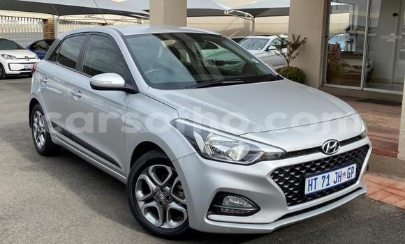 اشتري مستعمل Hyundai i20 Silver سيارة في Maputsoe في Leribe اشتري مستعمل Hyundai i20 Silver سيارة في Maputsoe في Leribe
