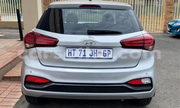 اشتري مستعمل Hyundai i20 Silver سيارة في Maputsoe في Leribe اشتري مستعمل Hyundai i20 Silver سيارة في Maputsoe في Leribe