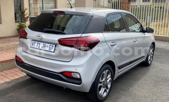 اشتري مستعمل Hyundai i20 Silver سيارة في Maputsoe في Leribe اشتري مستعمل Hyundai i20 Silver سيارة في Maputsoe في Leribe