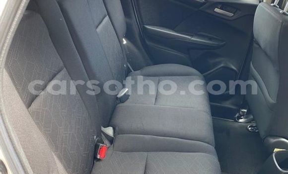 Acheter Occasion Voiture Honda Jazz Blanc à Maputsoe, Leribe Acheter Occasion Voiture Honda Jazz Blanc à Maputsoe, Leribe